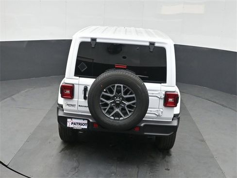 New 2026 Dodge Charger R/T Scat Pack image 32