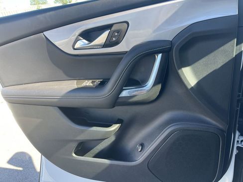 Used 2023 Chevrolet Blazer LT image 33