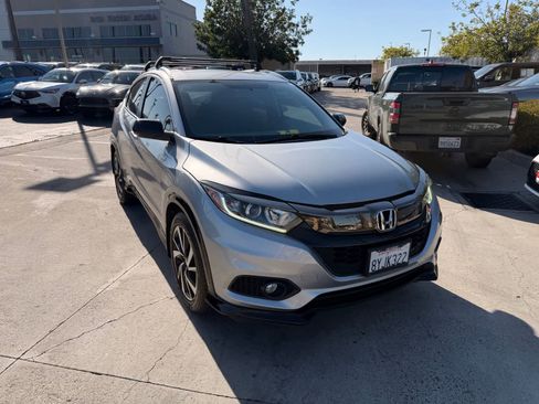 Used 2019 Honda HR-V Sport image 7