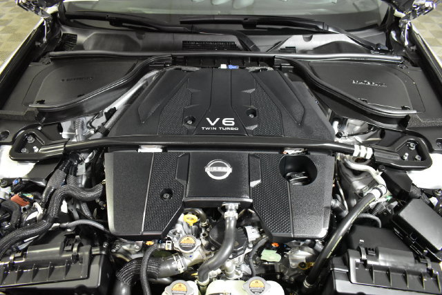 Certified 2024 Nissan Z Performance w/ Floor Mat Package RWD image 37