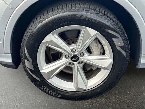 Used 2022 Audi Q7 2.0T Premium w/ Convenience Package AWD/4WD image 9