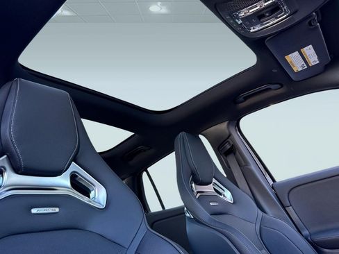 New 2026 Mercedes-Benz GLA 35 AMG 4MATIC image 14