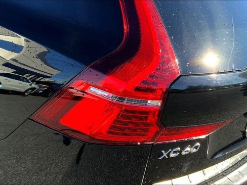 Used 2021 Volvo XC60 T6 R-Design image 29