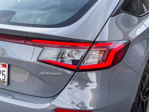 Certified 2025 Honda Civic Sport image 8