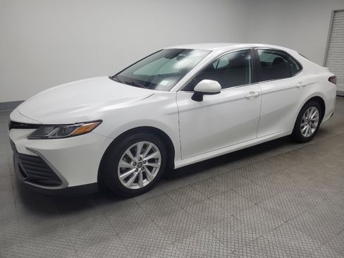 Used 2023 Toyota Camry LE FWD image 2