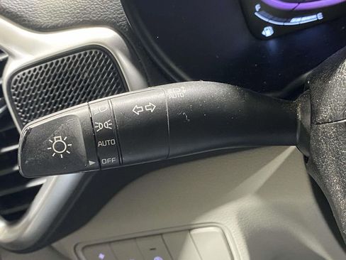 Used 2023 Kia Soul LX w/ LX Technology Package FWD image 24