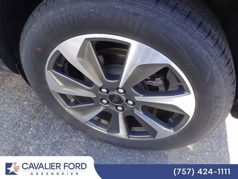 Used 2023 Ford Escape Platinum w/ Premium Technology Package FWD image 18