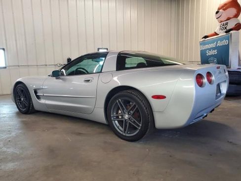 Used 1999 Chevrolet Corvette Coupe w/ Performance Handling Pkg RWD image 4