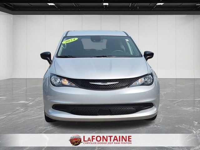 Used 2024 Chrysler Voyager LX FWD image 8
