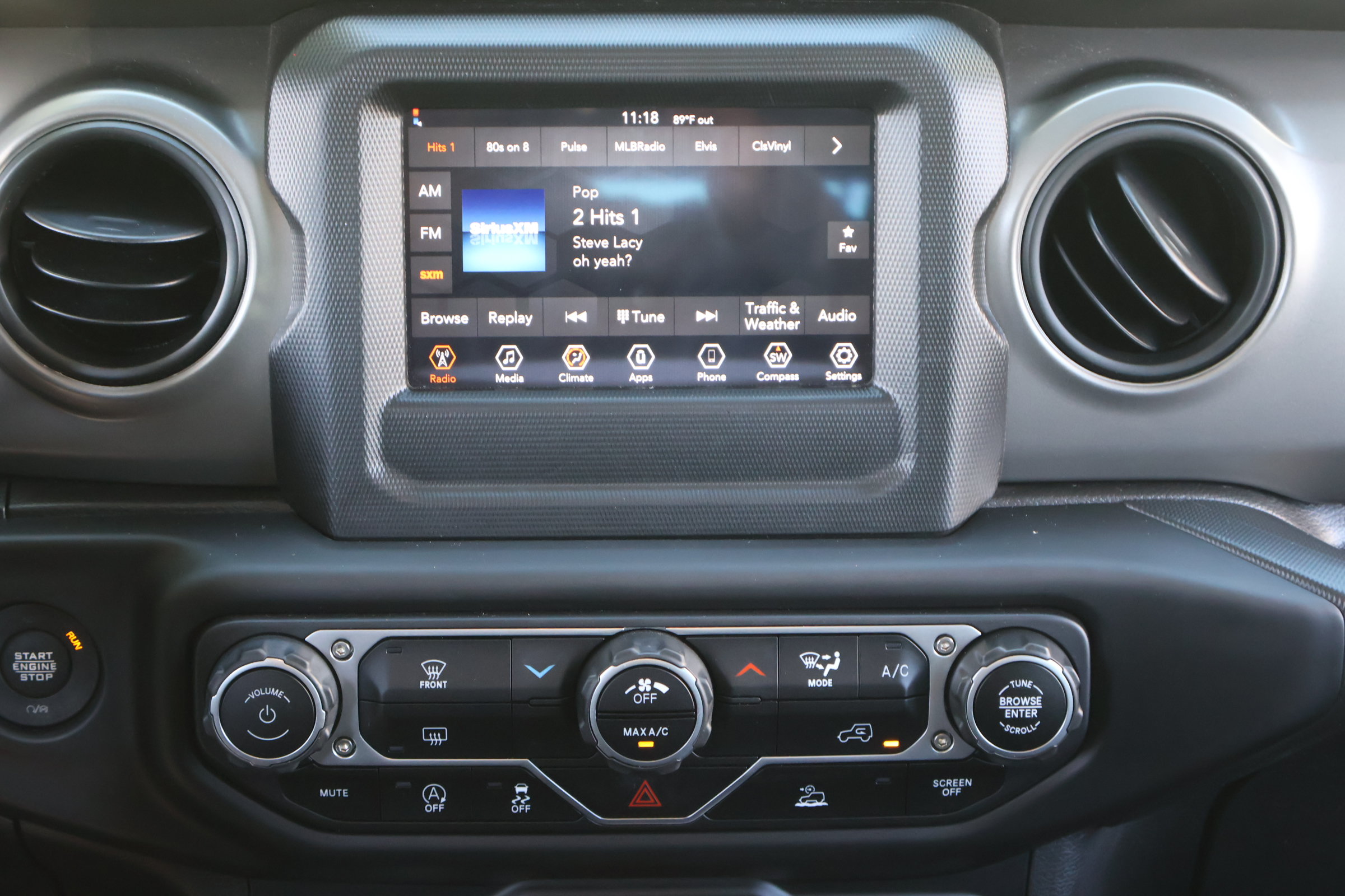 Used 2022 Jeep Wrangler Unlimited Sport AWD/4WD image 3