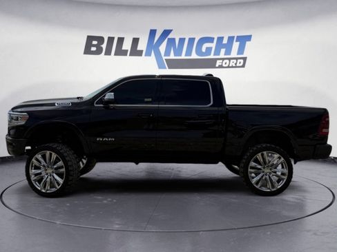 Used 2024 RAM 1500 Limited AWD/4WD image 2