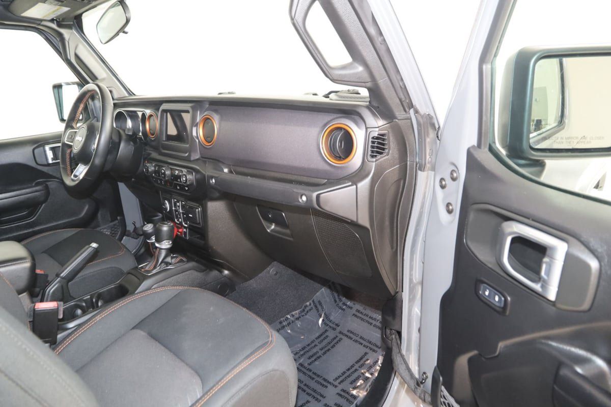 Used 2021 Jeep Gladiator Mojave w/ LED Lighting Group AWD/4WD image 36