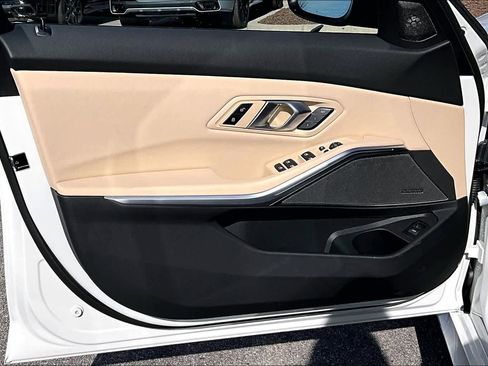 New 2026 BMW 330i 330i w/ M Sport Package image 10