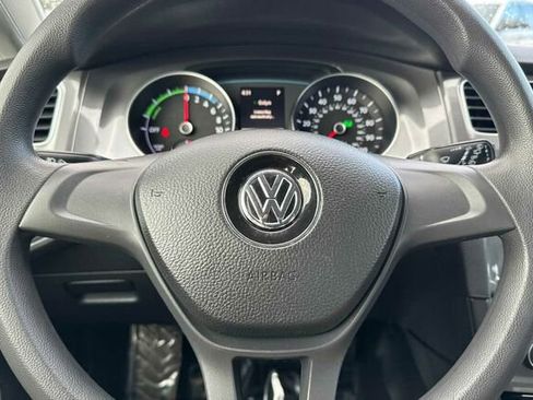 Used 2016 Volkswagen e-Golf SE w/ DC Fast Charging Package image 22
