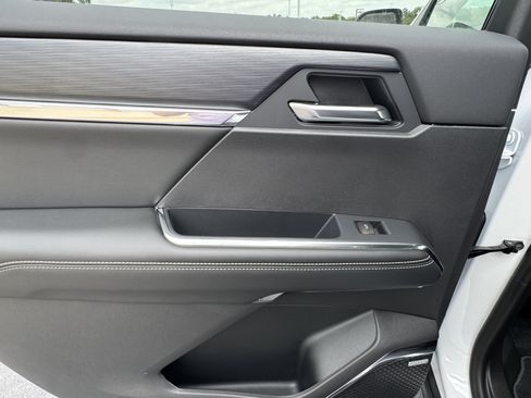 New 2026 GMC Acadia Elevation w/ Black Edition FWD image 15