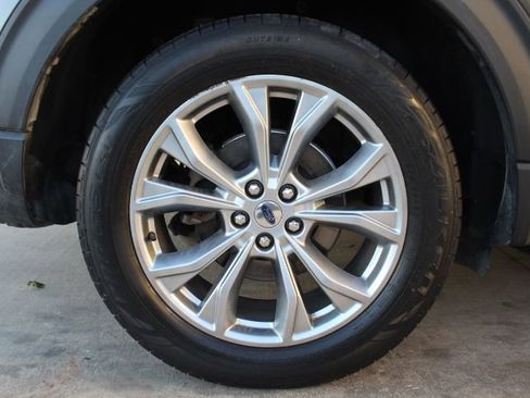 Used 2020 Ford Explorer Limited image 10