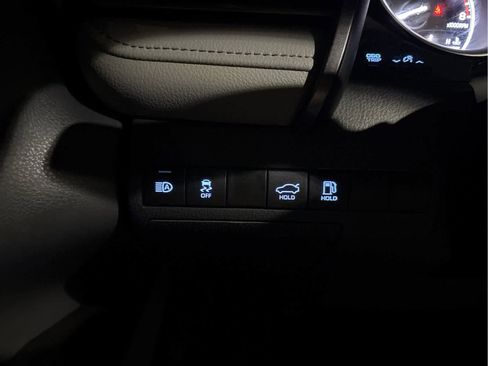 Used 2024 Toyota Camry LE image 61