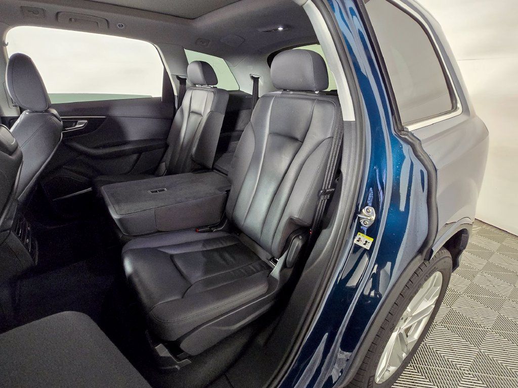 Used 2021 Audi Q7 3.0T Premium Plus w/ Premium Plus Package AWD/4WD image 15