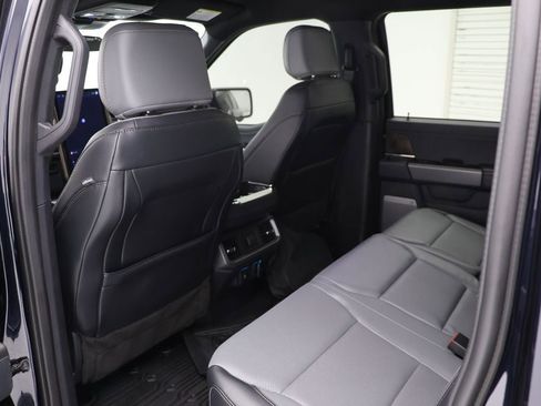 Used 2023 Ford F150 Lightning Lariat image 14