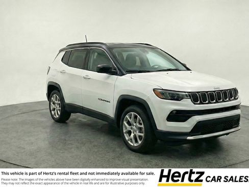 Used 2025 Jeep Compass Limited image 1