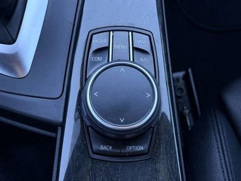 Used 2018 BMW 330i xDrive Sedan w/ Convenience Package image 38