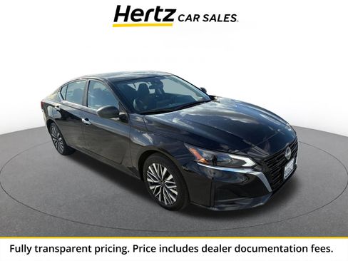 Used 2025 Nissan Altima 2.5 SV FWD image 1