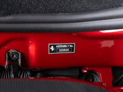 Used 2024 Ferrari SF90 Spider AWD/4WD image 18