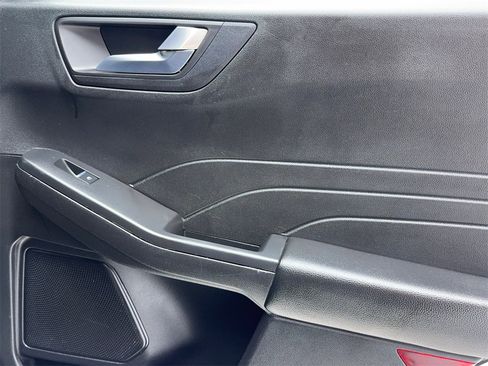 Used 2023 Ford Escape ST-Line image 50