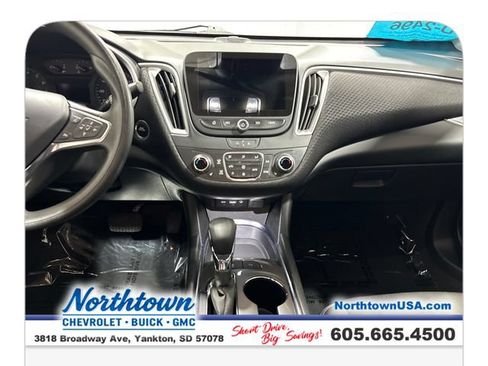 Used 2024 Chevrolet Malibu LT FWD image 17