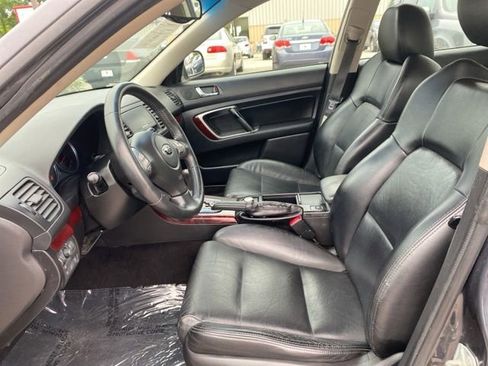 Used 2008 Subaru Outback 2.5XT AWD/4WD image 9