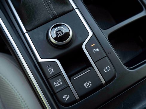 Used 2025 Kia Sorento EX FWD image 29