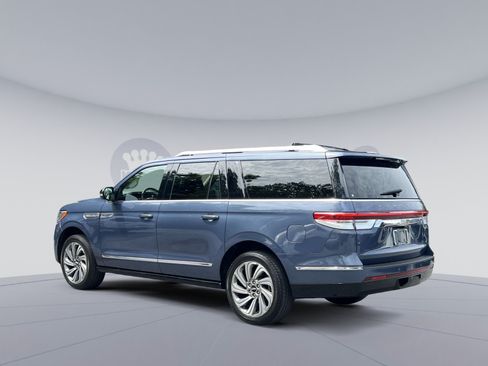 Used 2022 Lincoln Navigator L Reserve AWD/4WD image 8