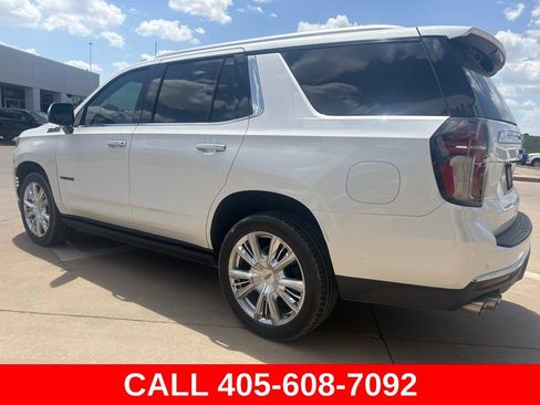 Used 2022 Chevrolet Tahoe High Country w/ Premium Package 2 RWD image 4
