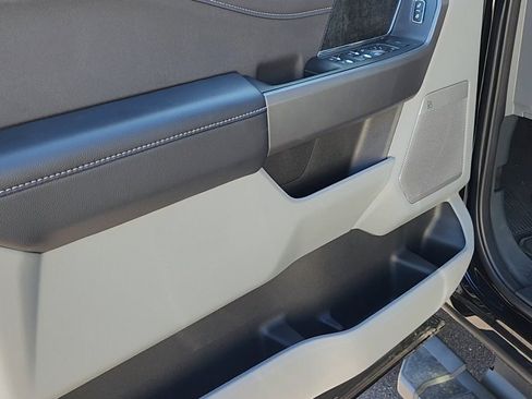 New 2025 Ford F250 XLT w/ Black Appearance Package image 15