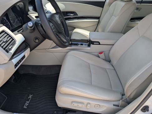 Certified 2017 Acura RLX w/ Advance Package FWD image 9