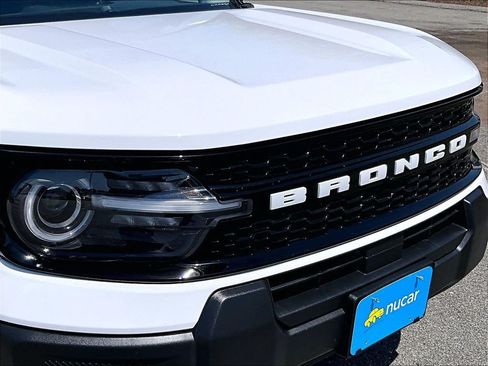 Used 2025 Ford Bronco Sport Outer Banks AWD/4WD image 32