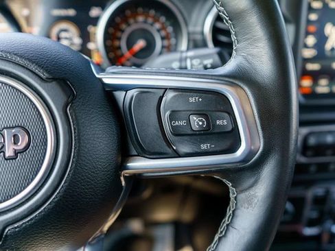 Used 2021 Jeep Gladiator Overland w/ Uconnect 4C Nav & Sound Group AWD/4WD image 22