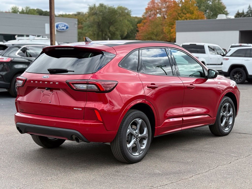 Used 2023 Ford Escape ST-Line w/ Tech Pack #1 AWD/4WD image 37