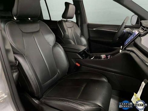 Used 2023 Jeep Grand Cherokee Overland w/ Luxury Tech Group IV image 85