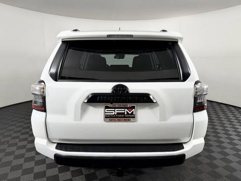 Used 2023 Toyota 4Runner TRD Off-Road Premium w/ Moonroof Package AWD/4WD image 12