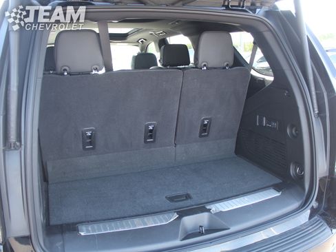 Used 2025 Chevrolet Tahoe High Country AWD/4WD image 33