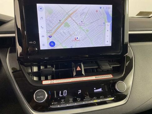 Used 2025 Toyota Corolla LE FWD image 20