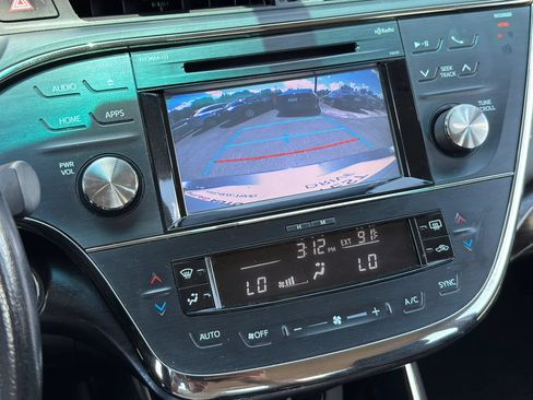 Used 2016 Toyota Avalon XLE FWD image 28