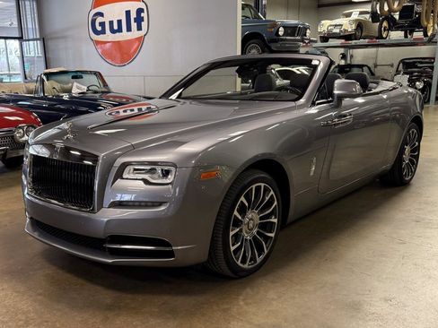 Used 2019 Rolls-Royce Dawn image 9