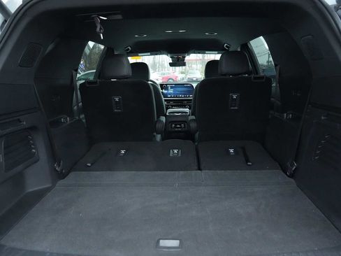 Used 2024 Chevrolet Traverse LT FWD image 40