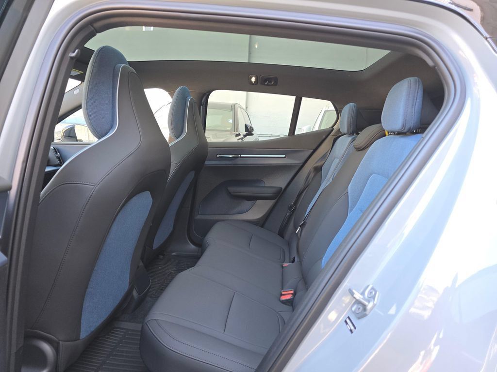 Certified 2025 Volvo EX30 Plus w/ Protection Package Premier AWD/4WD image 16