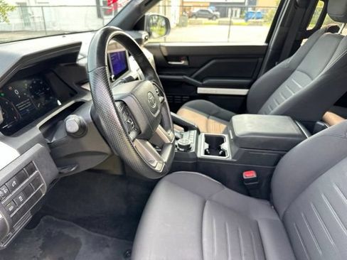 Used 2024 Toyota Tacoma TRD Off-Road AWD/4WD image 8