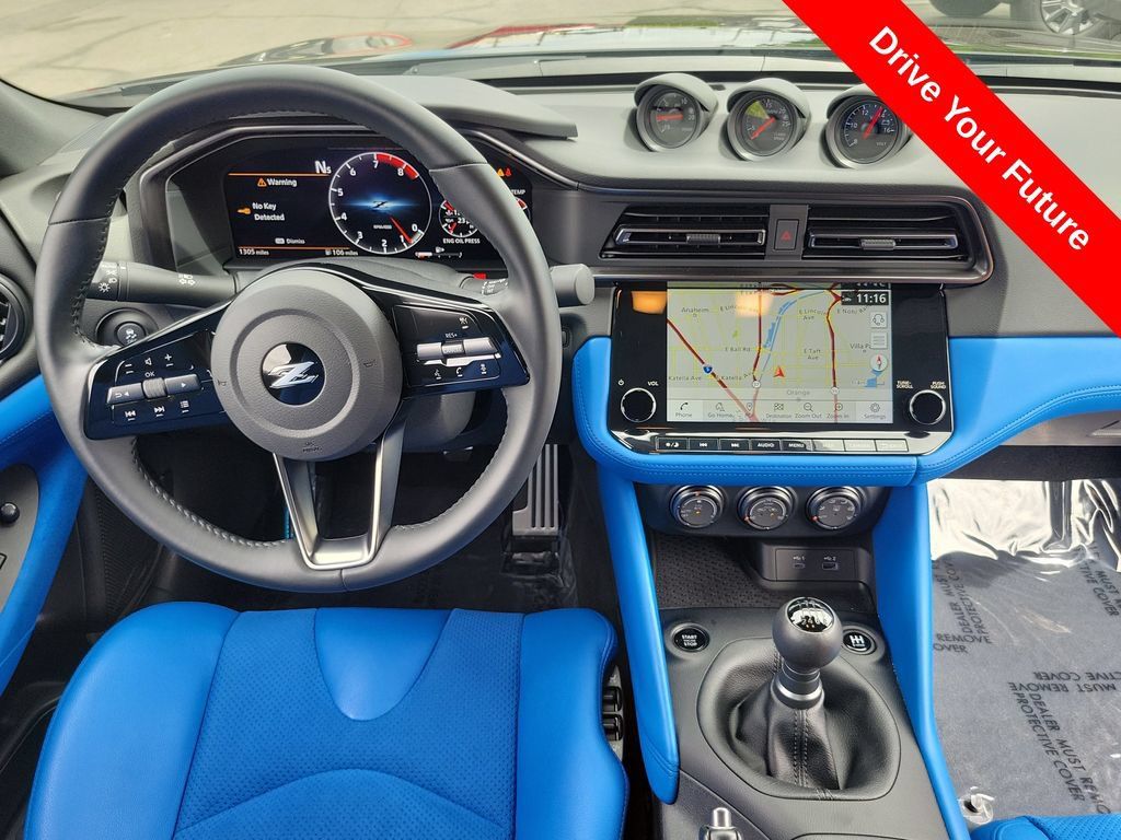 Used 2023 Nissan Z w/ Floor Mat Package (L93) RWD image 3
