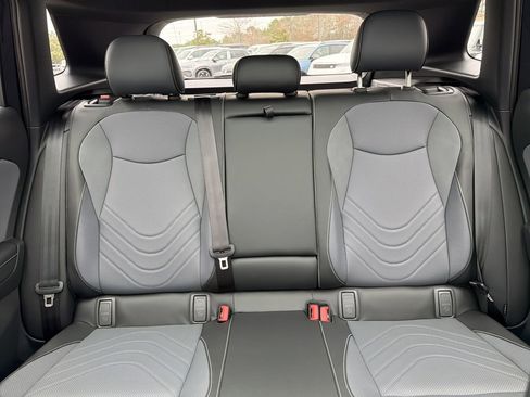 New 2026 Volkswagen Tiguan SE R-Line FWD image 31