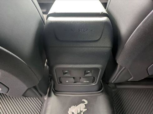 Used 2024 Ford Bronco Raptor AWD/4WD image 16